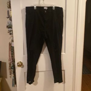 Black Distressed Jeans